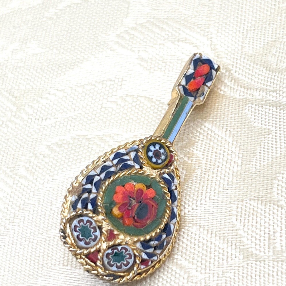 Vintage Italian Micro Mosaic Millefiori Mandolin Guitar Music Brooch - Picture 3 of 7